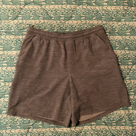 Mens Lululemon gray lined shorts 6 1/2" inseam - Picture 2 of 6